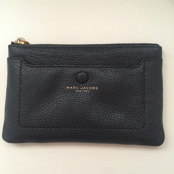 Marc Jacobs Black Wrislet Clutch Cute Casual Wear Zipper Fell Off Retailed $130+ - Picture 1 of 8